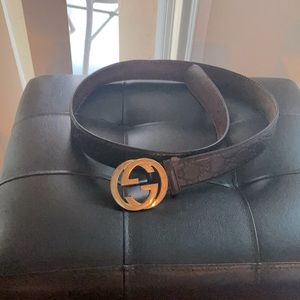 Gucci embossed GG belt